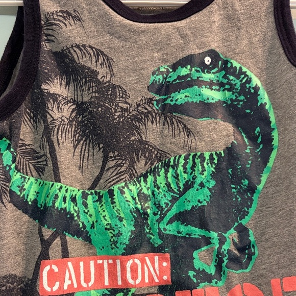 4/$20 OshKosh B'gosh Raptor Trainer Tank Top - Gray & Green, size 6 dinosaur - Picture 5 of 6